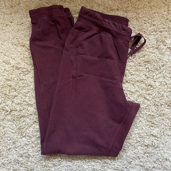lululemon athletica Kick It Sweatpant Heathered Bordeaux Drama *see measurement* - Picture 5 of 13
